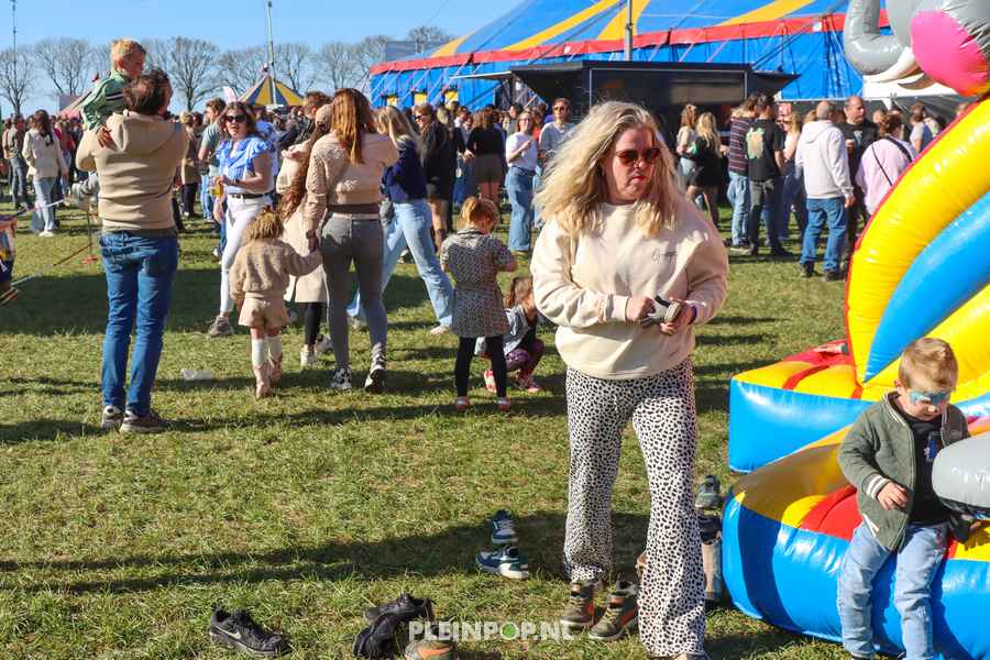 Sfeer Pleinpop Zondag (74)